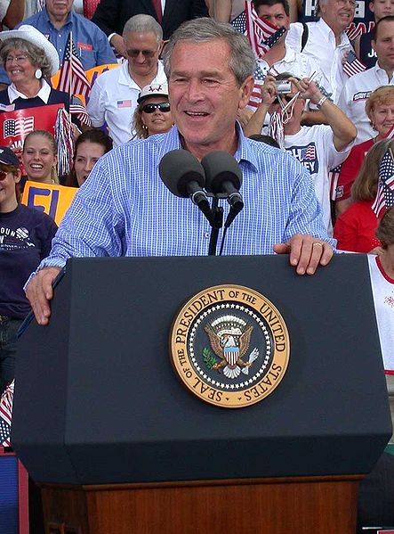 bush_podium